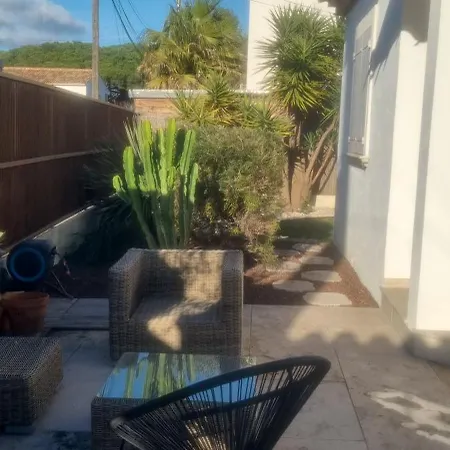 Maison De Bord De ,hyeres, 3 Chambres, Jardin, Calme