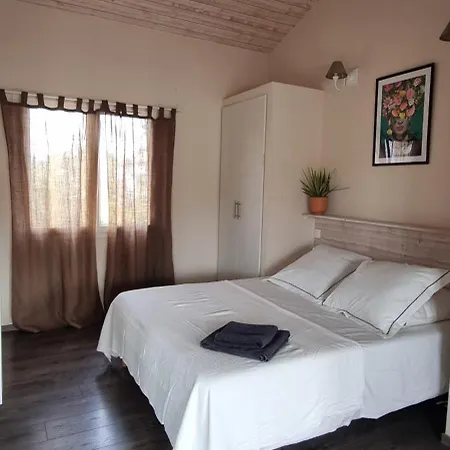 Maison De Bord De ,hyeres, 3 Chambres, Jardin, Calme Hyères