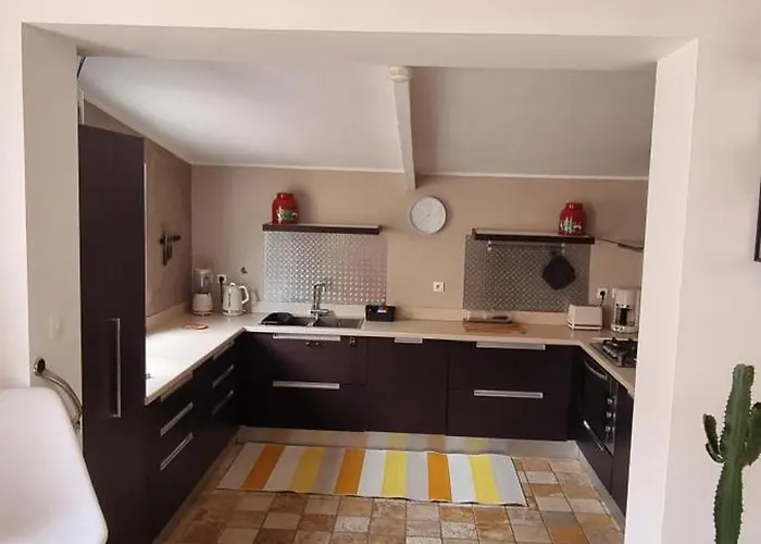 Maison De Bord De ,hyères, 3 Chambres, Jardin, Calme Casa vacanze