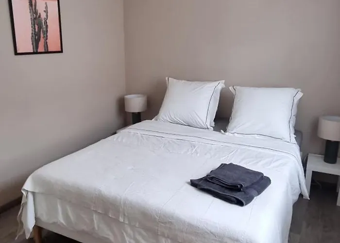 Maison De Bord De ,hyères, 3 Chambres, Jardin, Calme Casa vacanze Hyères