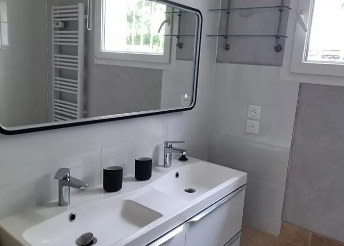 Maison De Bord De ,hyeres, 3 Chambres, Jardin, Calme 度假居 耶尔