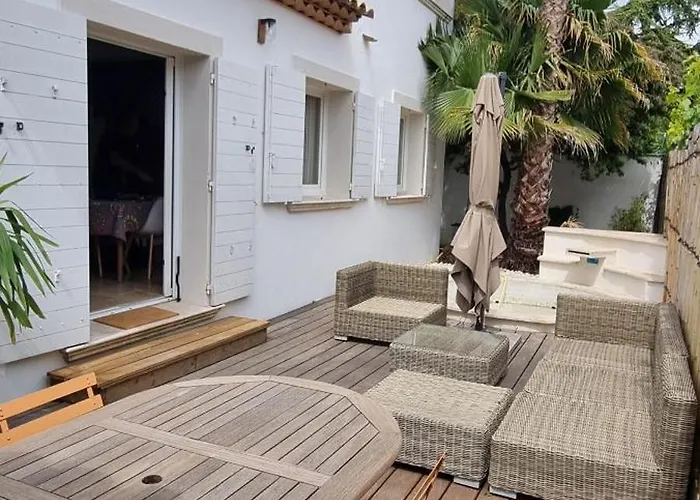 Casa vacanze Maison De Bord De ,hyères, 3 Chambres, Jardin, Calme