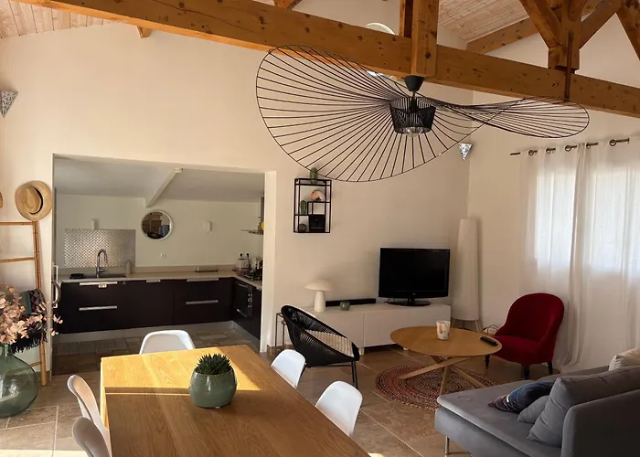 Maison De Bord De ,hyères, 3 Chambres, Jardin, Calme Casa vacanze